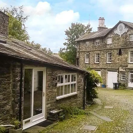 10 Croft Courtyard * Ambleside